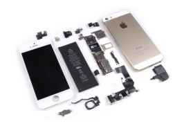 Замена и ремонт дисплейного модуля на iPhone XS
